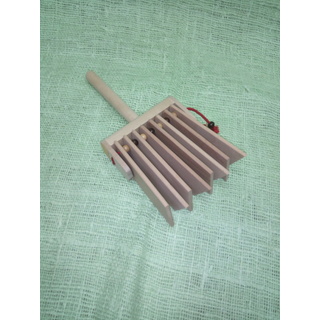 Трещотка пластинчатая на ручке (дерево, без росписи)